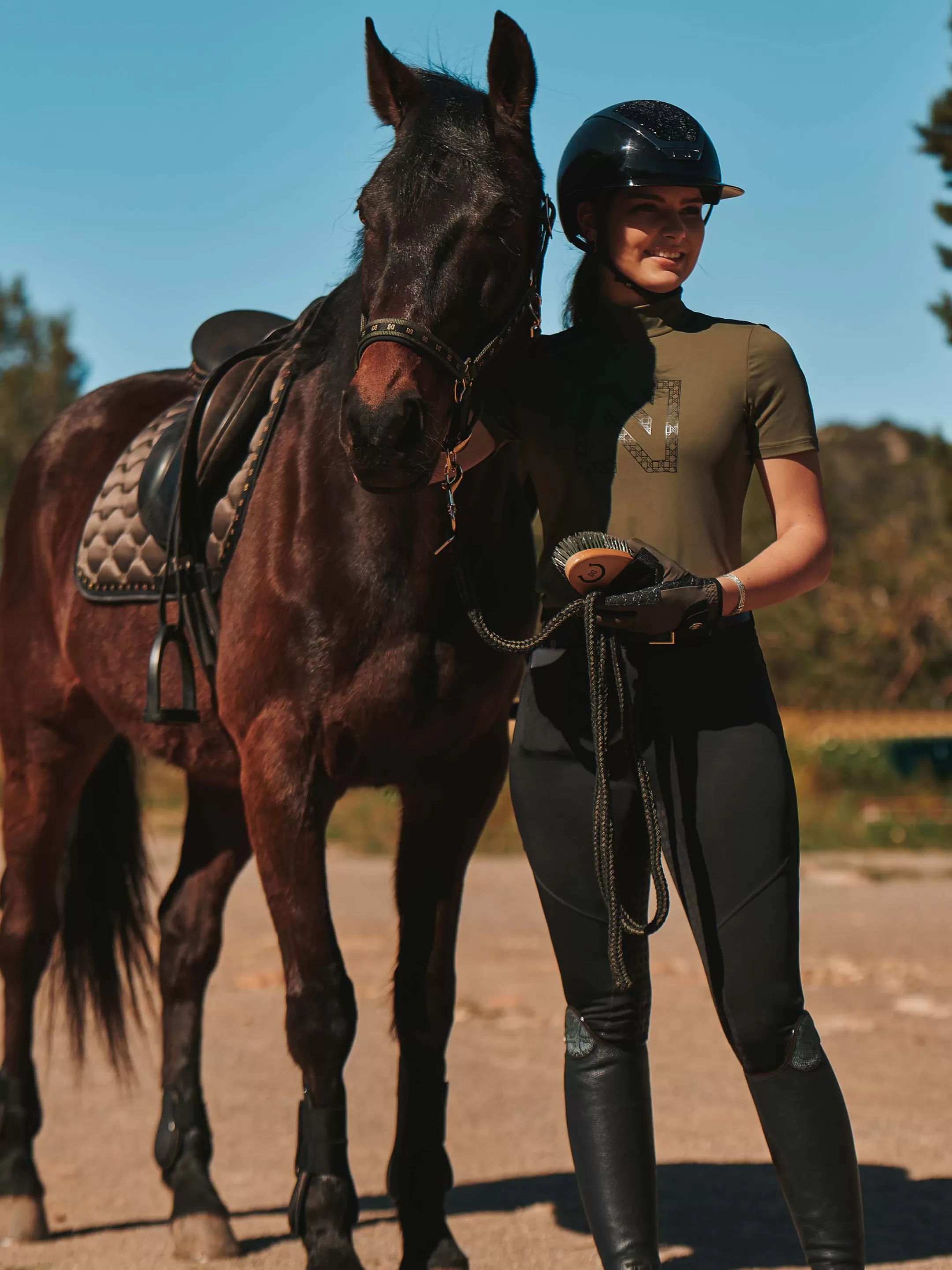 Clearance NIKKIE Logo Trainingsshirt with high neck Olive Night